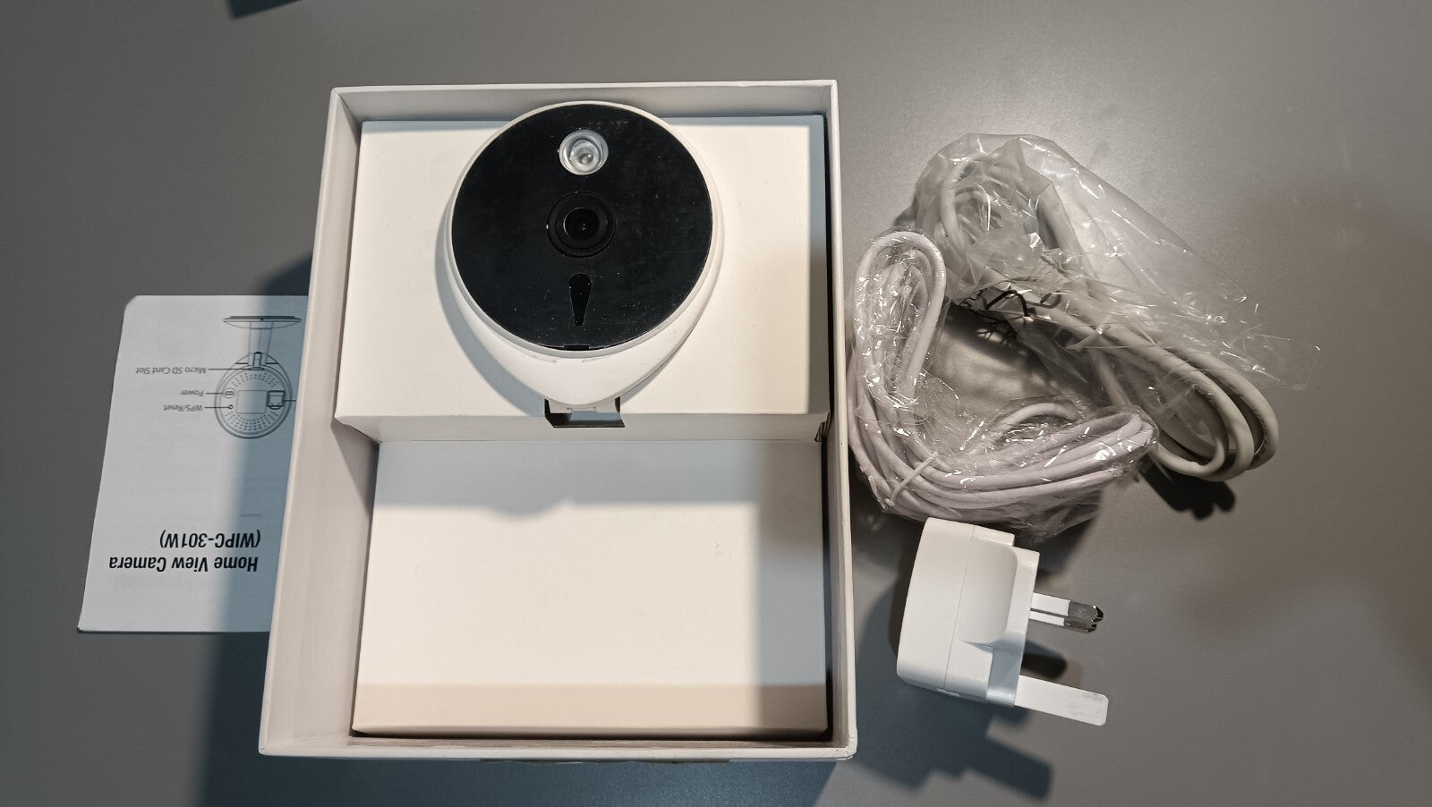 Yale WIPC-301W Smart Living Home View Camera White